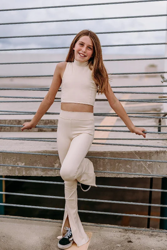 CroptopsceneYouth Ivory Cropped Vest