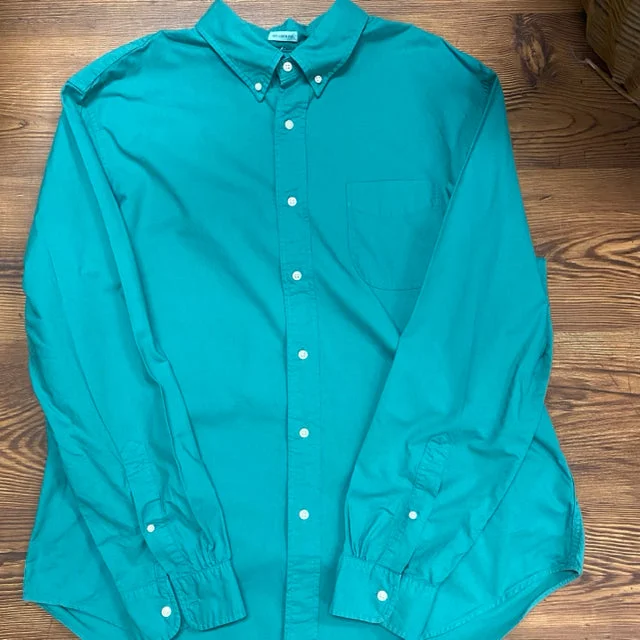 CrewneckfanJ. Crew SIZE XL Men's Shirt