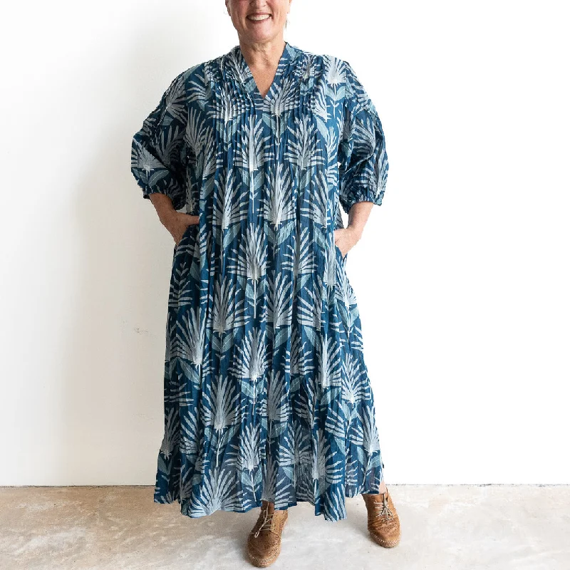 Denim DressDenim DressThe Wanderer Tunic Dress - Indigo Echo