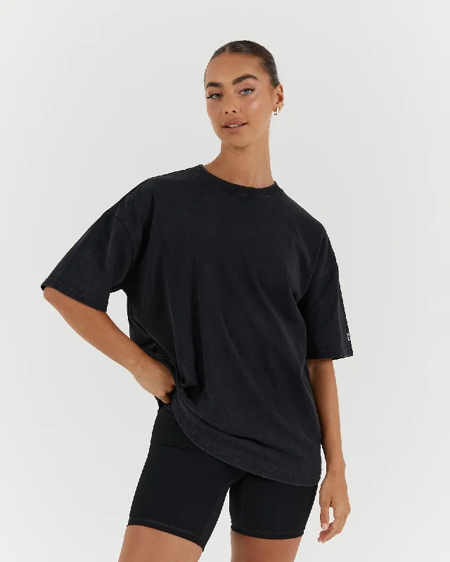 Collaborative T-ShirtsESSENTIALS TEE - FADED BLACK