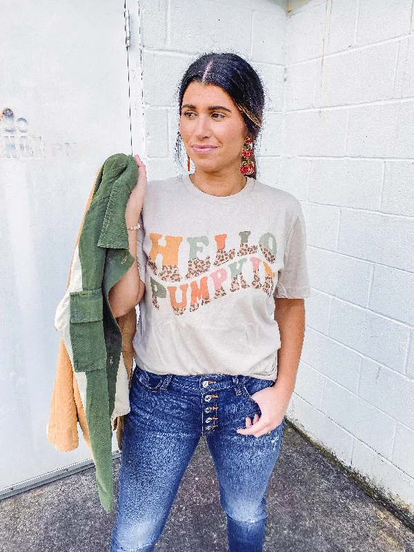 Distressed T-ShirtsHello Pumpkin Graphic Tee